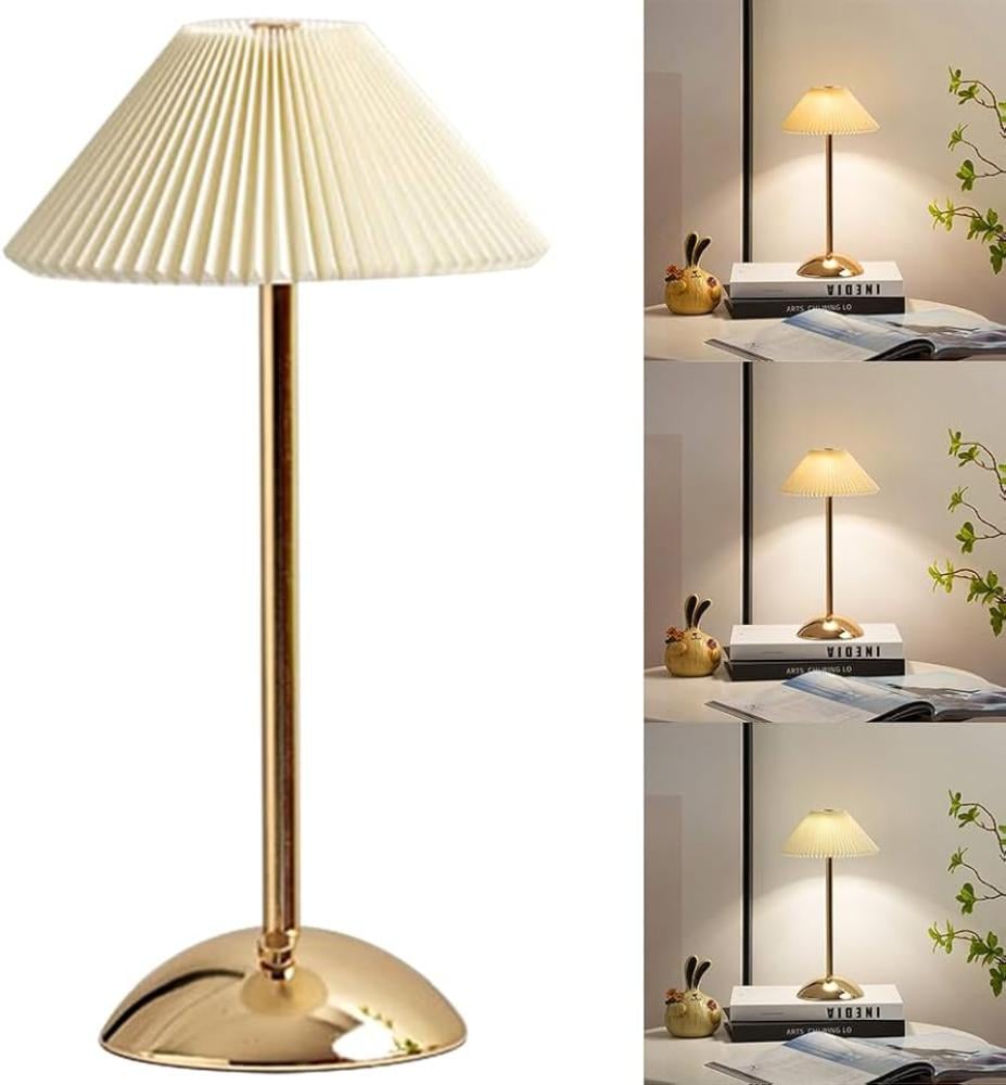Pleated LED Lamp